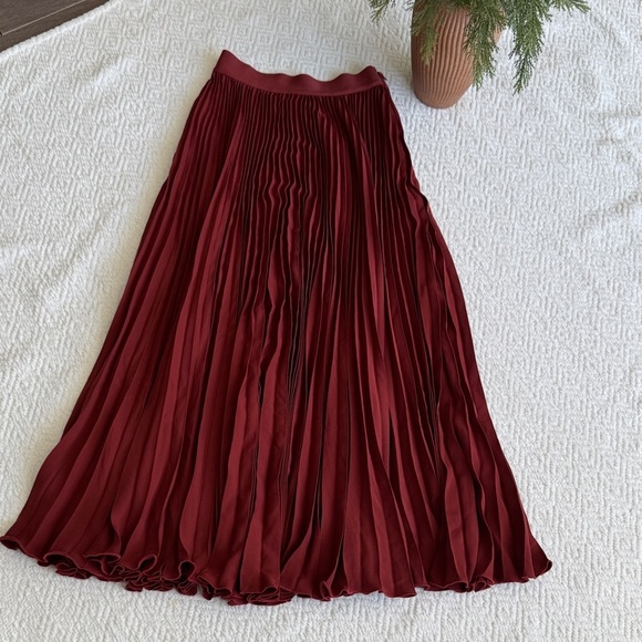 NWOT FARM Rio Terracotta Pleated Midi Skirt - Picture 4 of 12